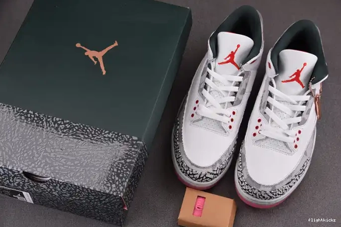 3 Wings HM6993-100 Jordan Retro 0530
